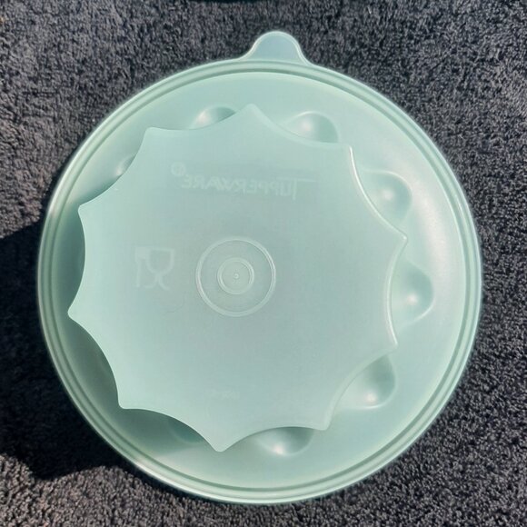 Teal TUPPERWARE 3 Pce Jelly Mold Ice Ring Bowl with Lid Jel-N-Serve - Picture 5 of 16